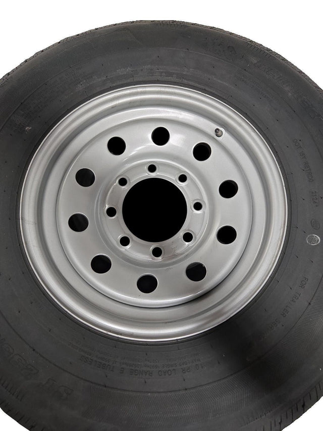 Moritz Trailers Wheel/Tire Combo 16" Radial