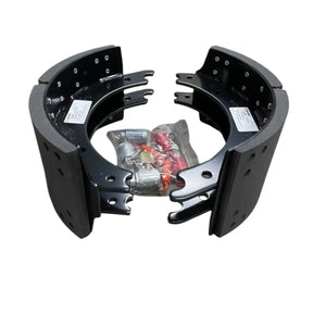 Heavy duty 4707 brake shoes with hardware kit on white background