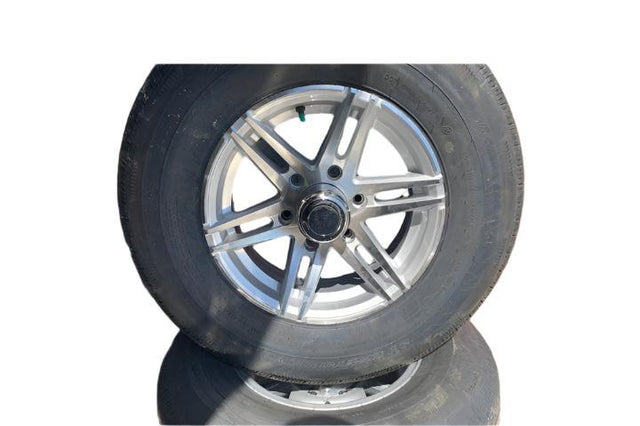 15" 6 on 5.5" Sidewinder Silver Aluminum Wheel/Tire Combo for Sure-Trac Trailers