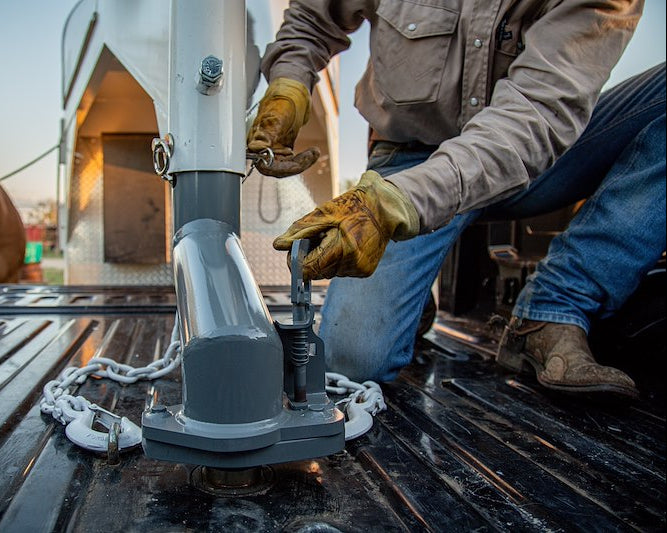 B&W Trailer Hitches TEXA4200 Extend-A-Goose Gooseneck Trailer Coupler – 2-5/16" Ball – 25,000 LB